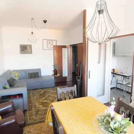 Grandmotherhouse 2-7 Pax Apartment